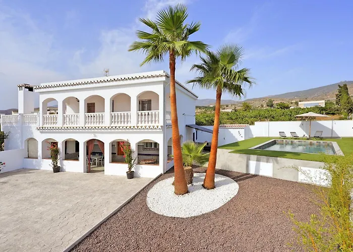 Rentitspain Finca Andalucia Confort Entre Montana Y Sol