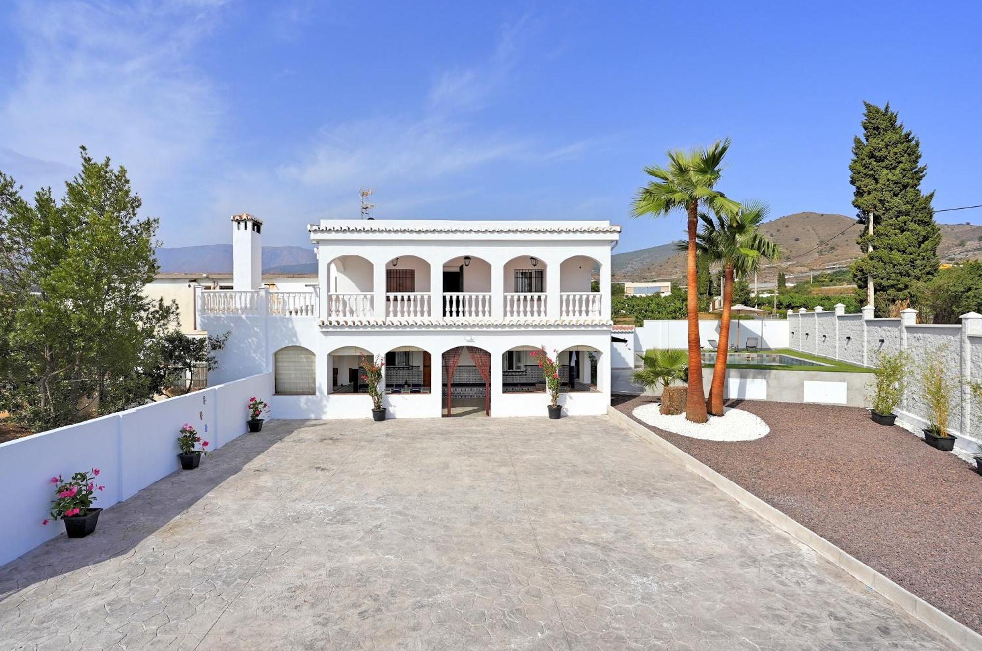 Rentitspain Andalucia Confort Entre Montana Y Sol Motril